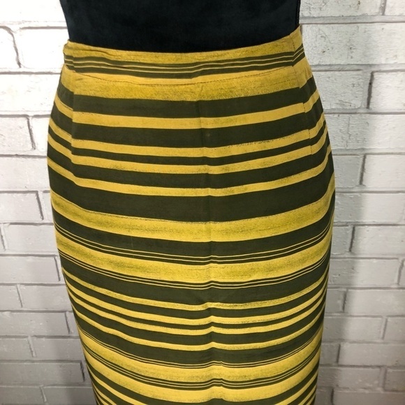 Jones New York Women’s Silk Striped Skirt - Picture 2 of 6